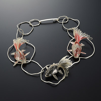 『金魚とあそぶ』